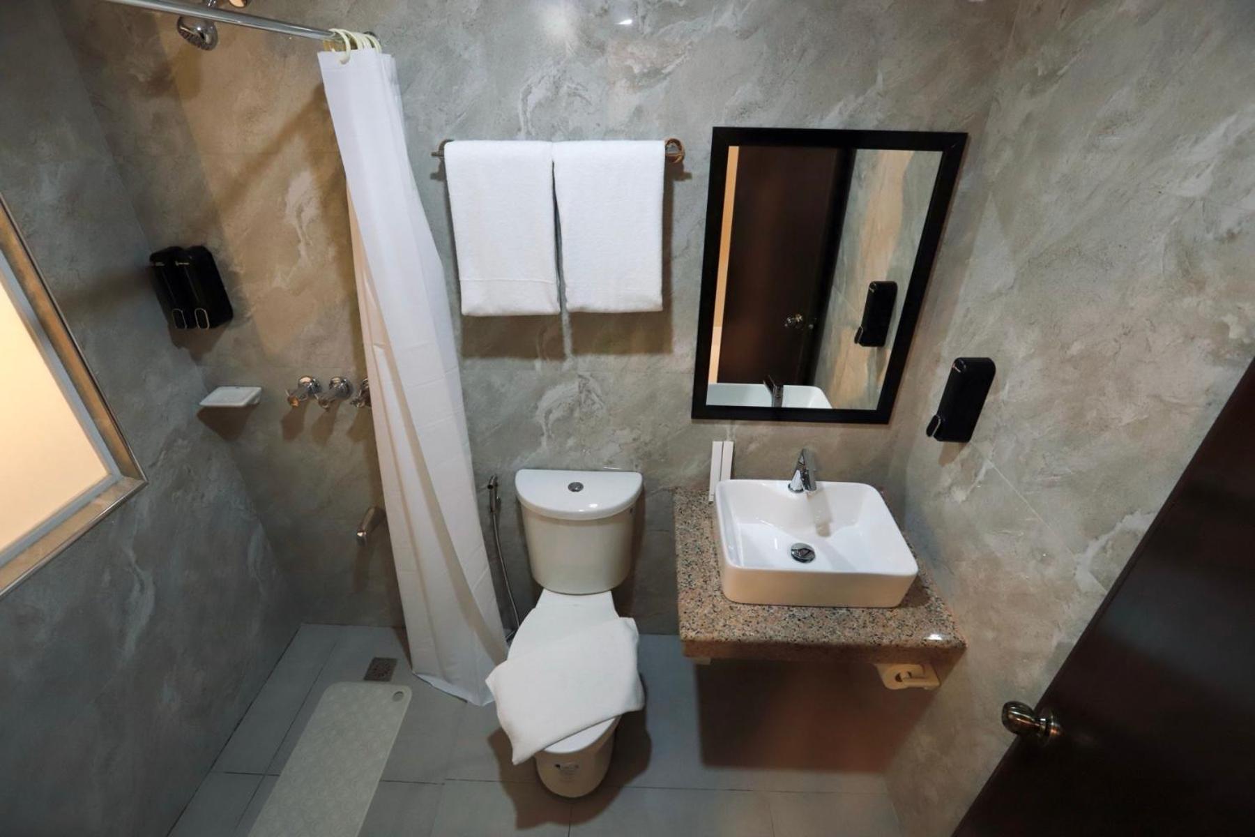 Monaco Hotel Taytay Kültér fotó